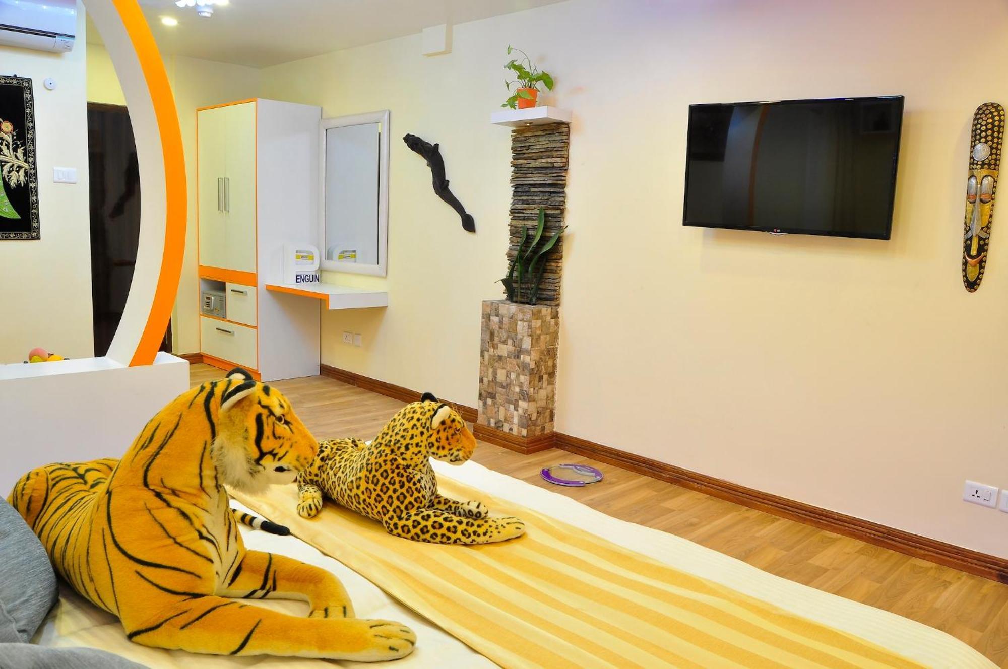 होटल Royal Penguin Boutique &